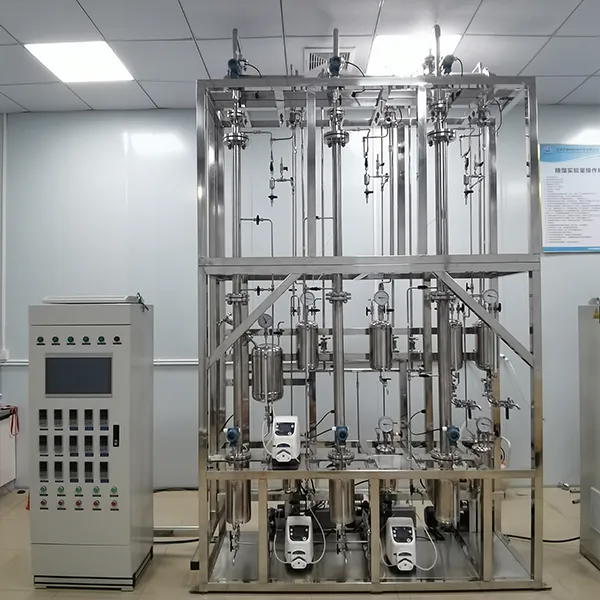 Aparat de distilare de laborator